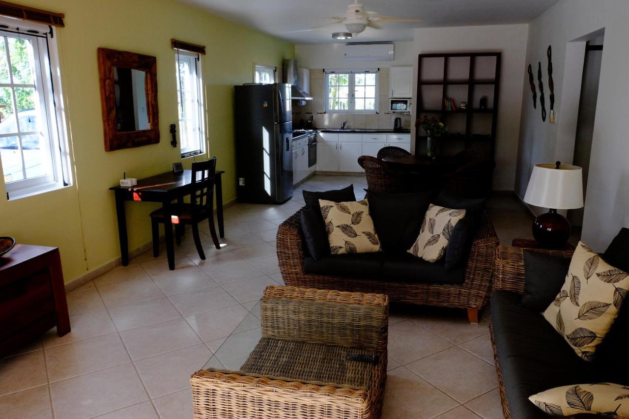 Villa Olivia Poolside كراليندايك المظهر الخارجي الصورة